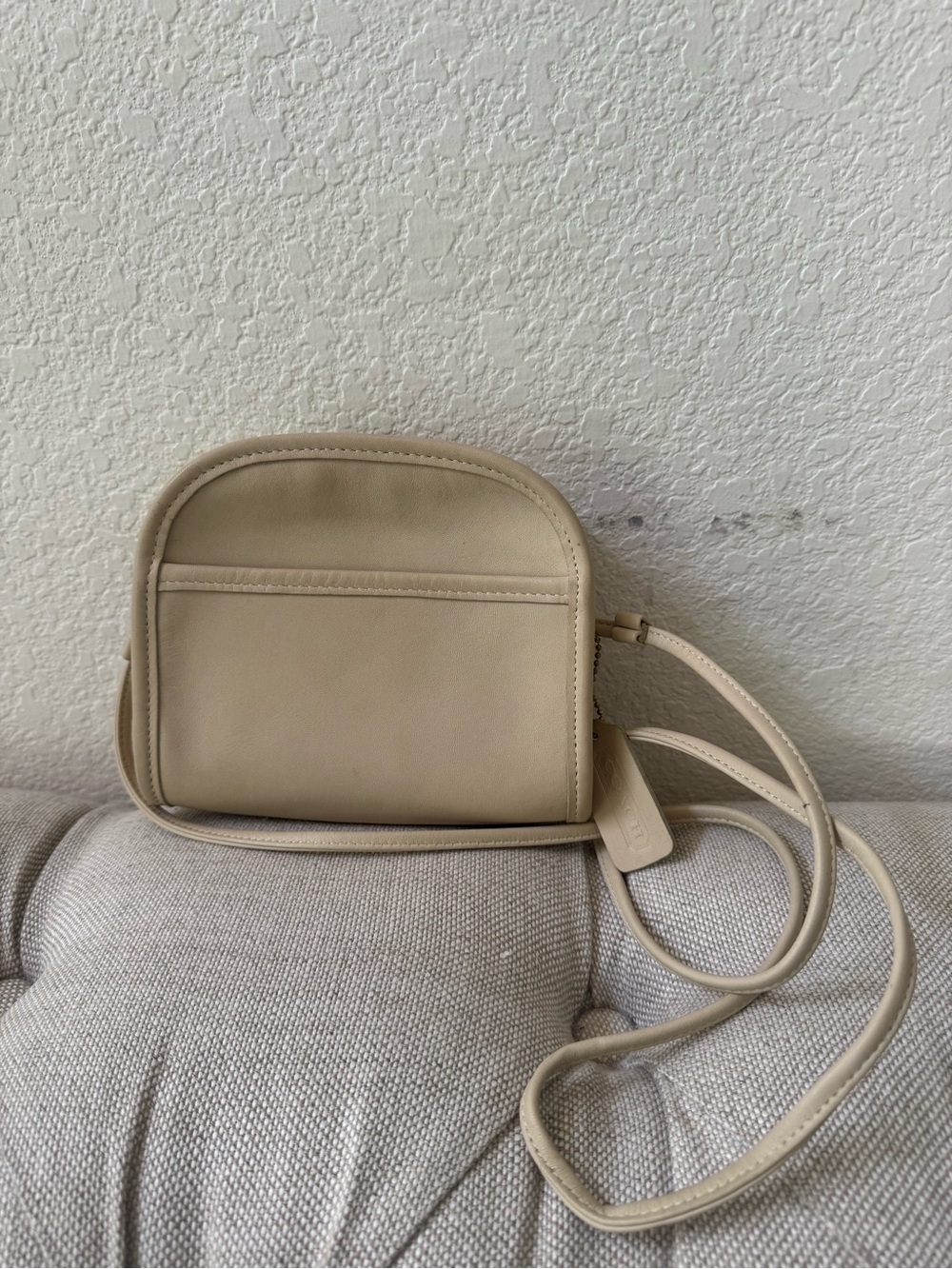 Vintage Coach Abbie Zip in bone